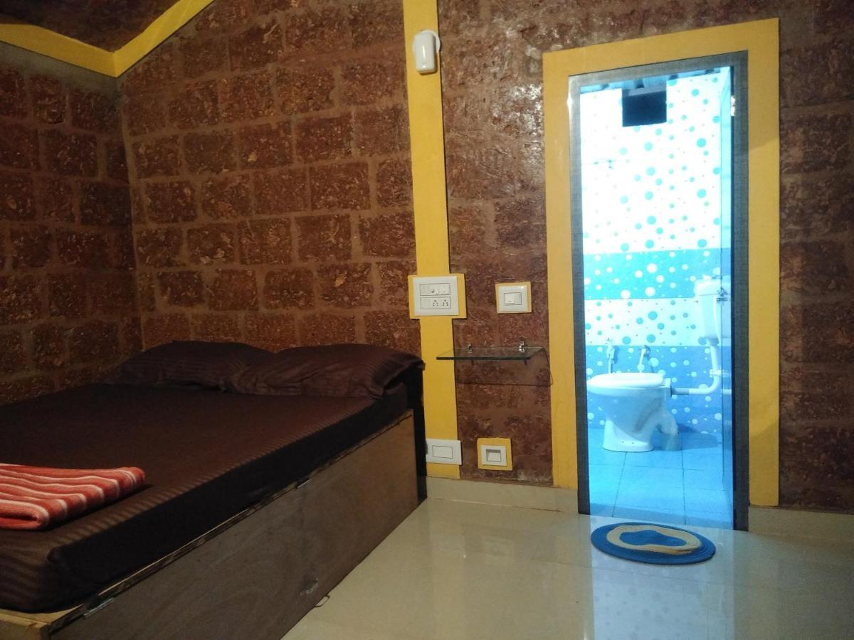 Palm Beach Resort Kumta Экстерьер фото