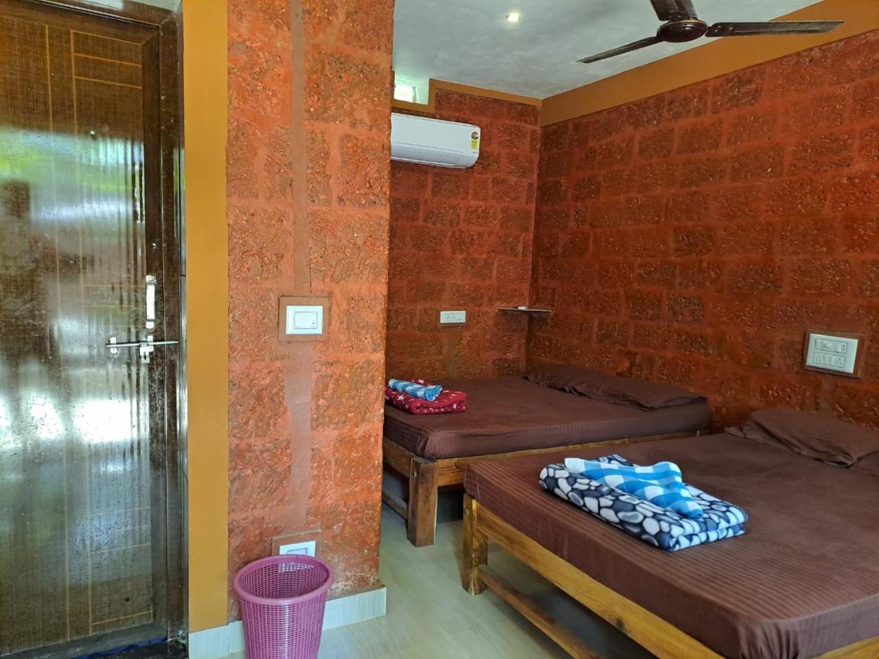 Palm Beach Resort Kumta Экстерьер фото